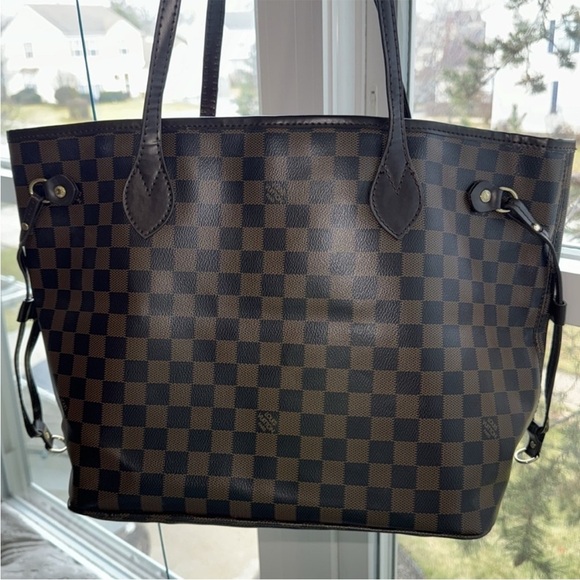 Louis Vuitton Handbags - Neverfull Tote Articles De Voyage